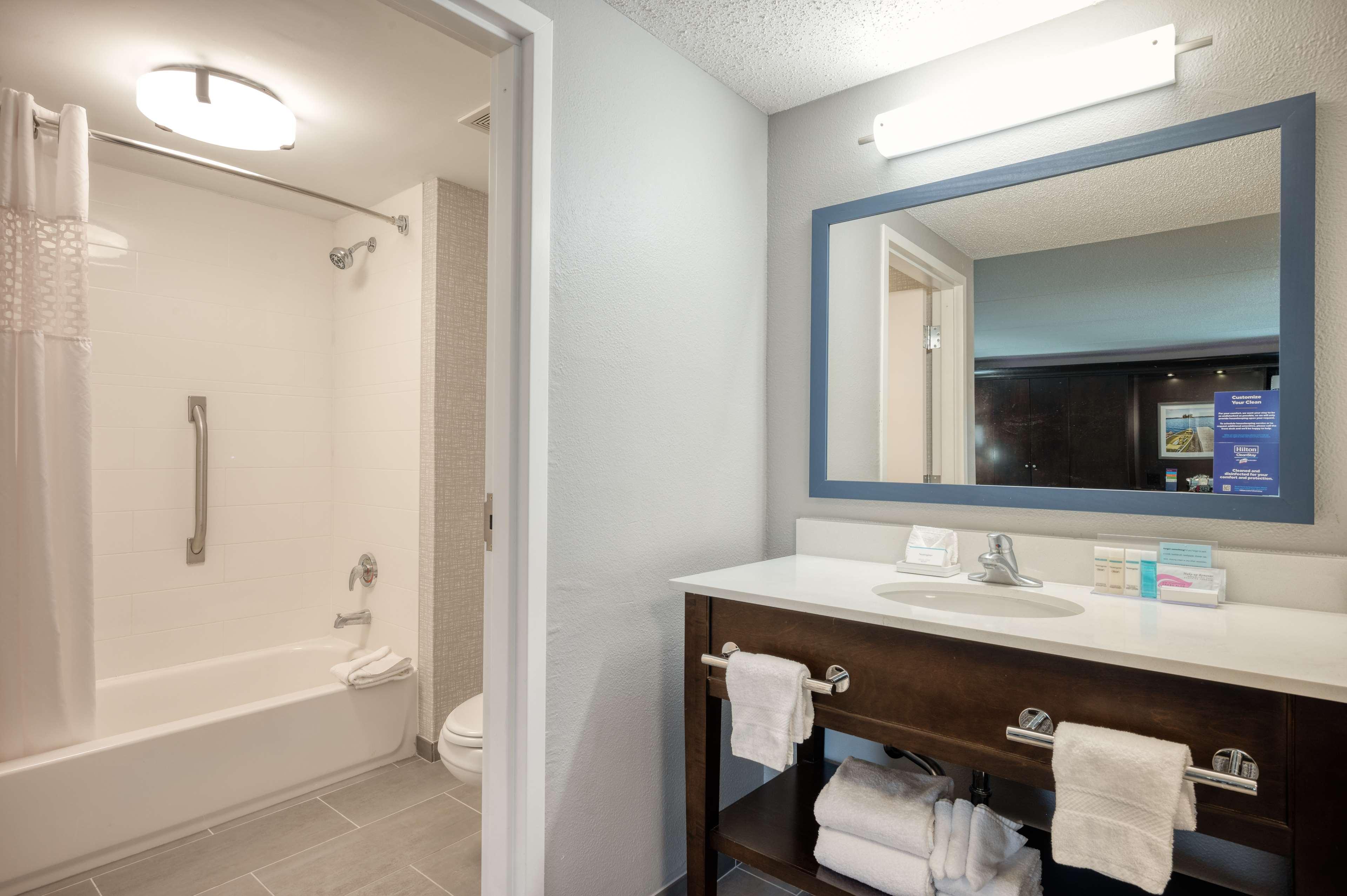 Hampton Inn Janesville Exterior foto