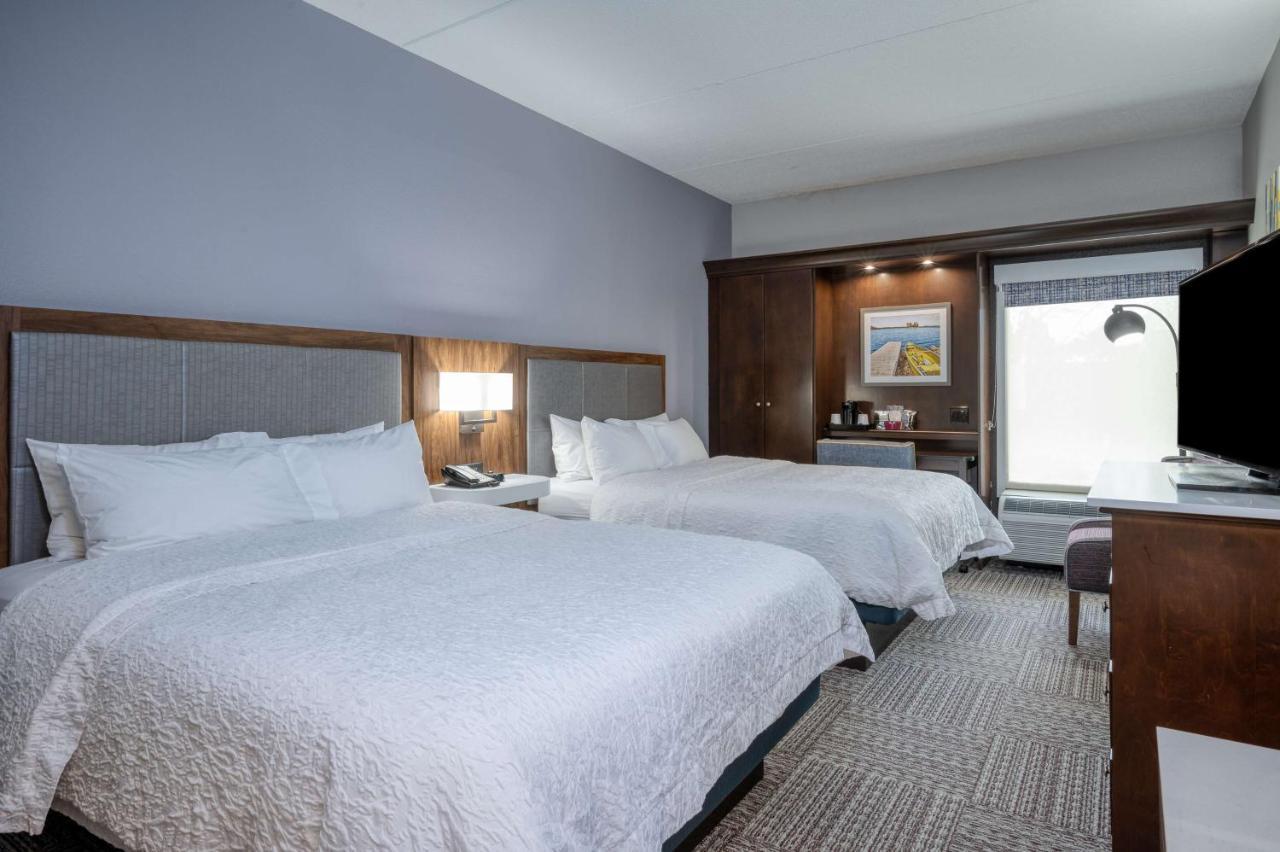 Hampton Inn Janesville Exterior foto